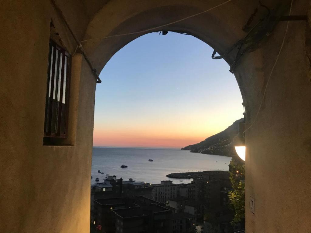 Casa Vacanze Freeholiday House Minori Bagian luar foto