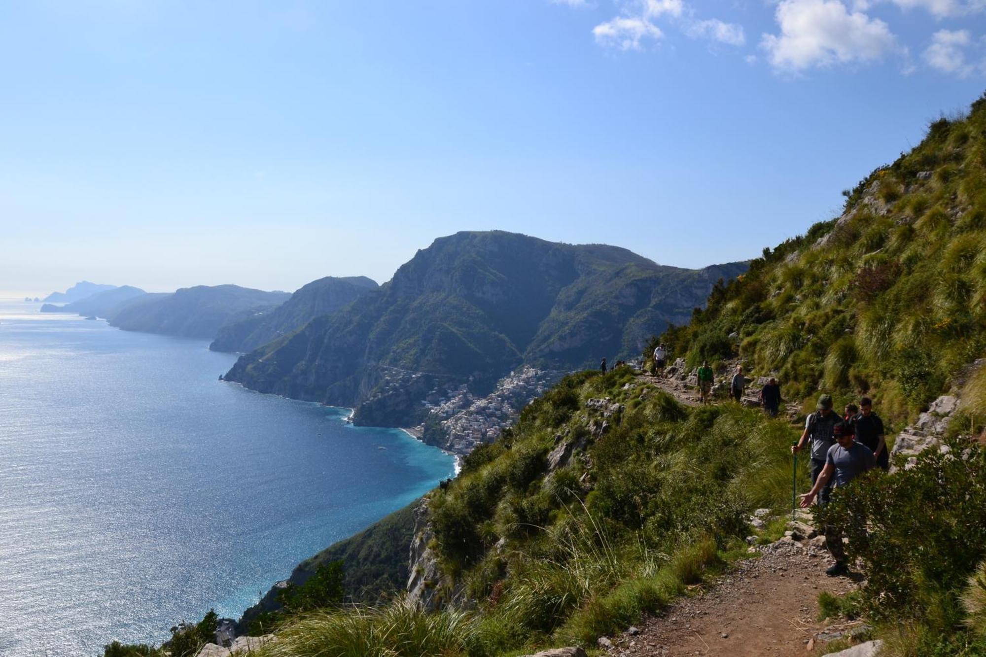 Casa Vacanze Freeholiday House Minori Bagian luar foto