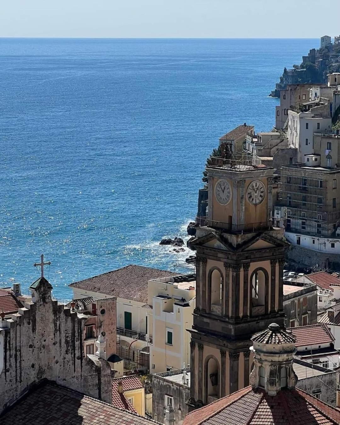 Casa Vacanze Freeholiday House Minori Bagian luar foto