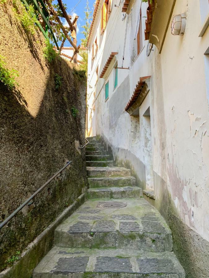 Casa Vacanze Freeholiday House Minori Bagian luar foto