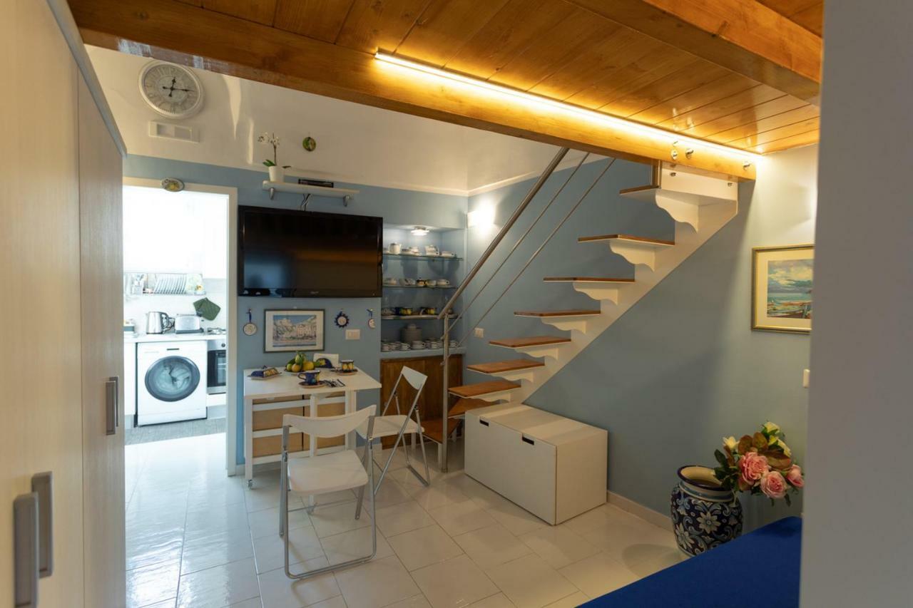 Casa Vacanze Freeholiday House Minori Bagian luar foto