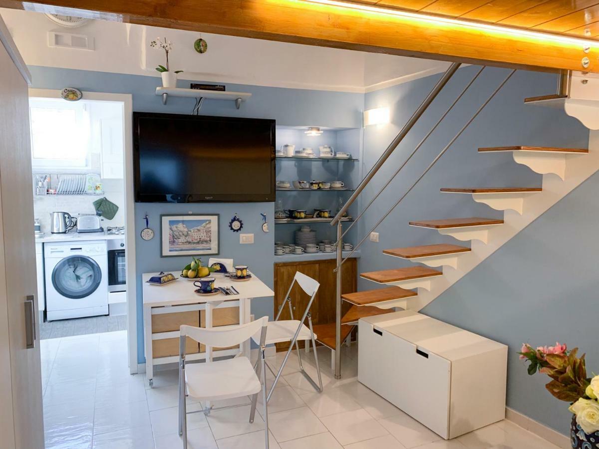 Casa Vacanze Freeholiday House Minori Bagian luar foto