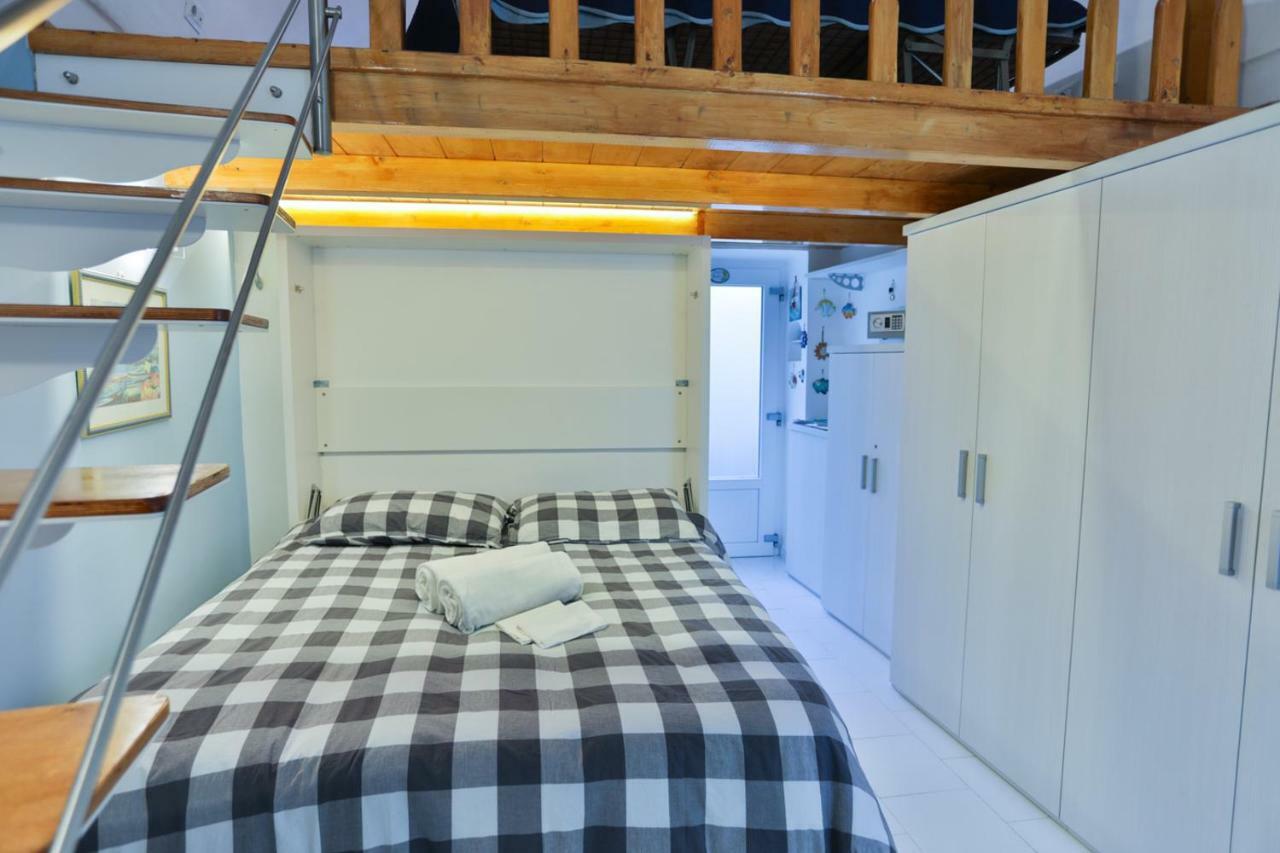 Casa Vacanze Freeholiday House Minori Bagian luar foto