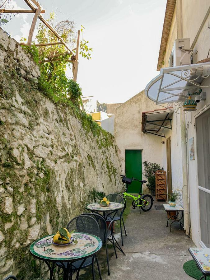 Casa Vacanze Freeholiday House Minori Bagian luar foto