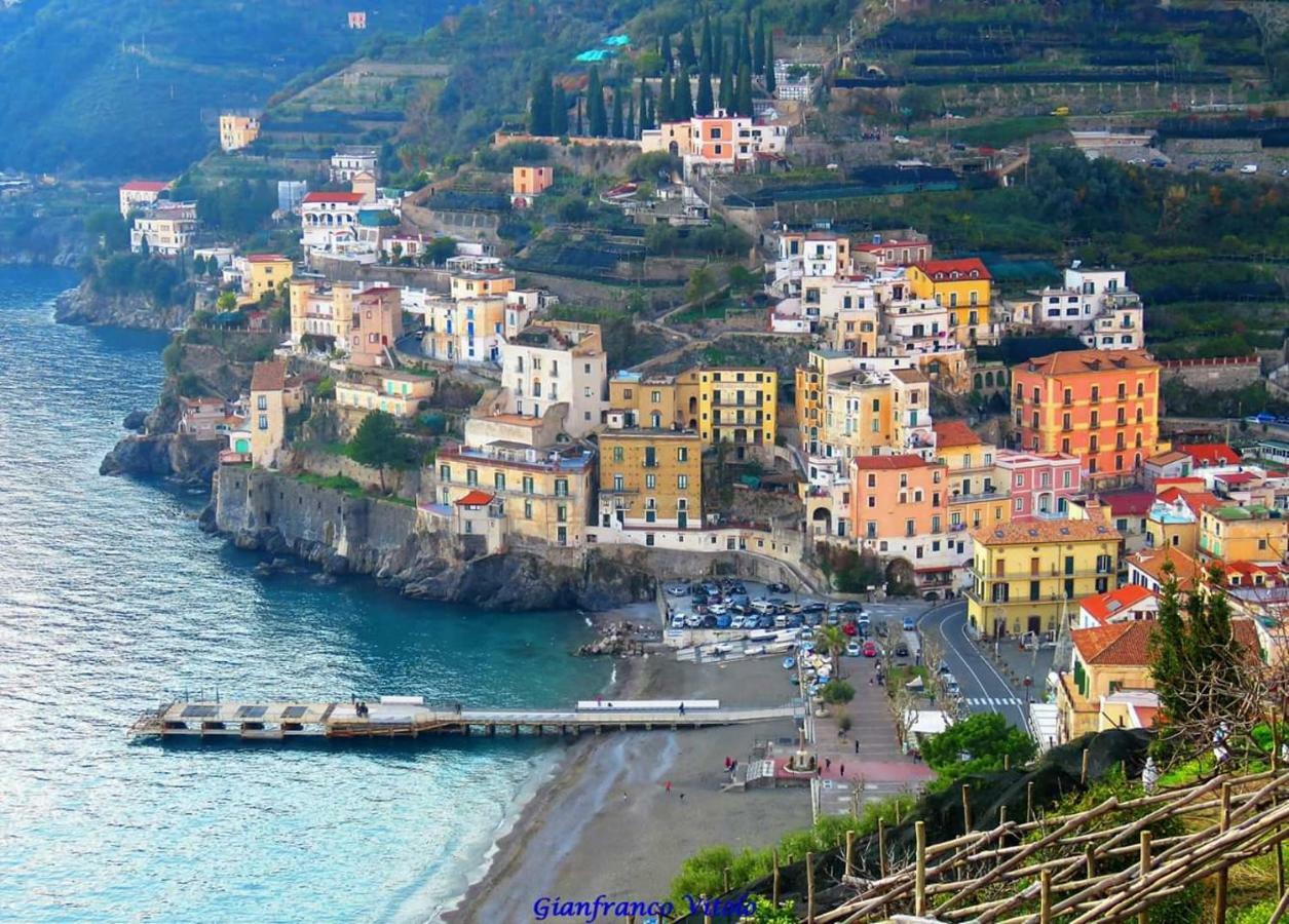 Casa Vacanze Freeholiday House Minori Bagian luar foto